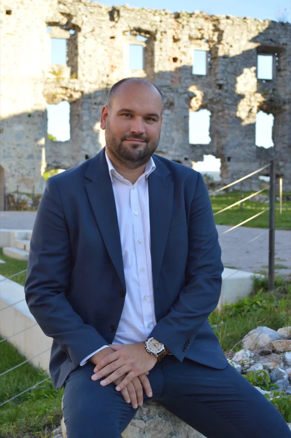 Portret Jureta Filipovića na gradu Soteska